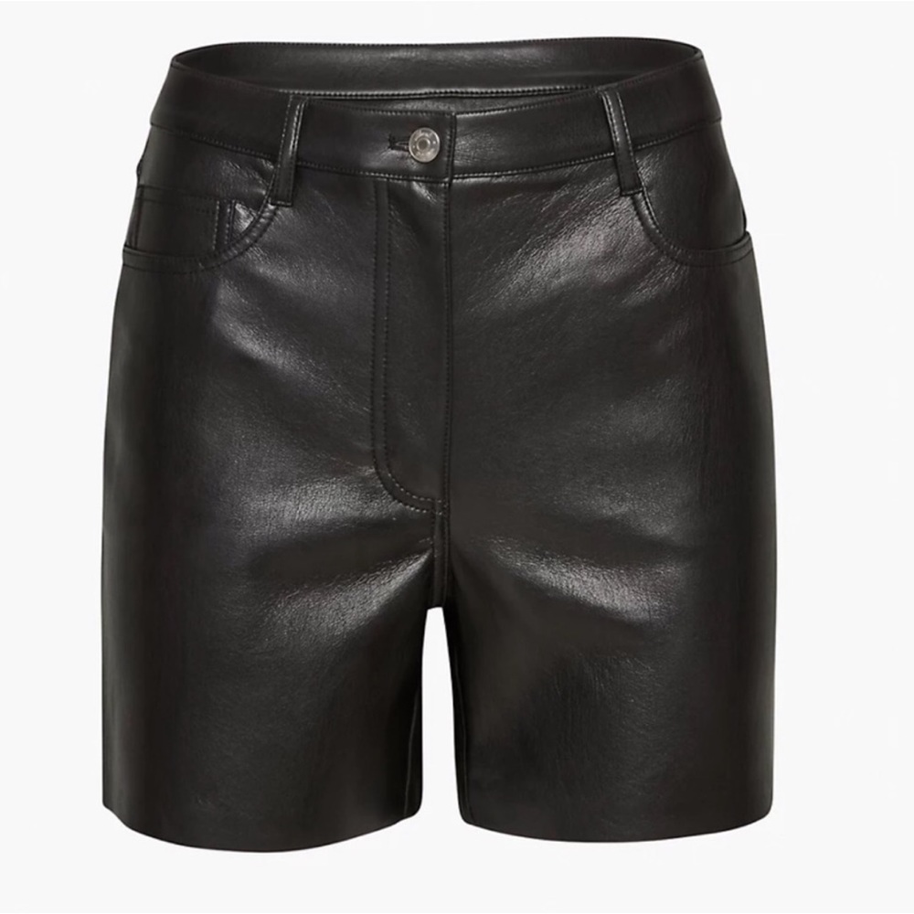 Aritzia Wilfred Melina shorts